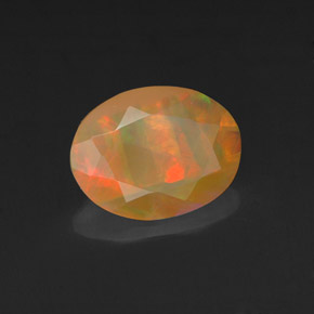 Opala multicolorido natural 0,97ct, corte oval, opaco