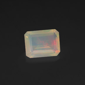 Opala multicolorido natural 1,36ct, corte esmeralda, transparente