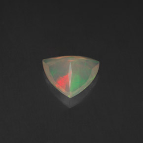 Opala multicolorido natural 0,74ct, trillion, transparente
