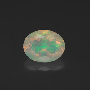 Opala multicolorido natural 1,29ct, corte oval, transparente