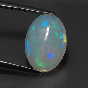 Opala multicolorido natural 3,97ct, corte oval, transparente
