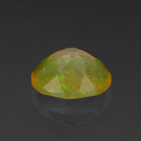 Opala multicolorido natural 0,98ct, corte oval, transparente