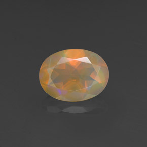 Opala multicolorido natural 0,88ct, corte oval, transparente