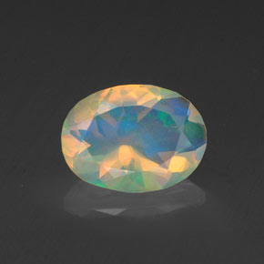 Opala multicolorido natural 0,72ct, corte oval, transparente