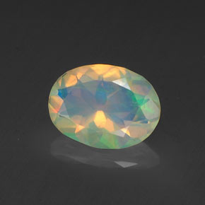 Opala multicolorido natural 0,72ct, corte oval, transparente