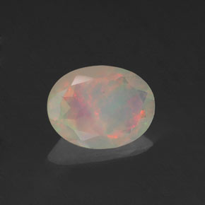 Opala multicolorido natural 0,64ct, corte oval, transparente
