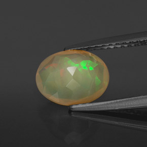 Opala multicolorido natural 1,28ct, corte oval, translúcido