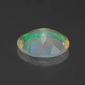 Opala multicolorido natural 1,24ct, corte oval, transparente