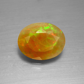 Opala multicolorido natural 1,51ct, corte oval, translúcido