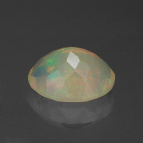 Opala multicolorido natural 1,25ct, corte oval, transparente