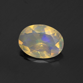 Opala multicolorido natural 0,74ct, corte oval, transparente
