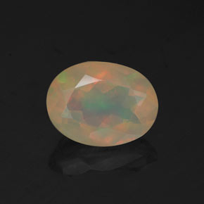 Opala multicolorido natural 0,97ct, corte oval, transparente