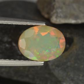 Opala multicolorido natural 0,92ct, corte oval, transparente