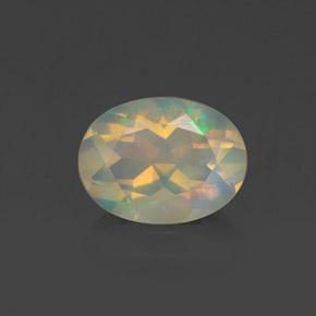 Opala multicolorido natural 0,98ct, corte oval, transparente