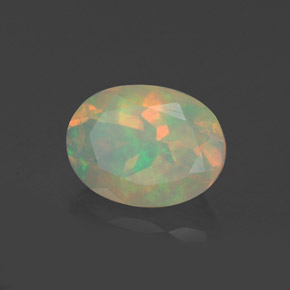 Opala multicolorido natural 0,92ct, corte oval, transparente