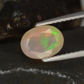 Opala multicolorido natural 0,78ct, corte oval, transparente