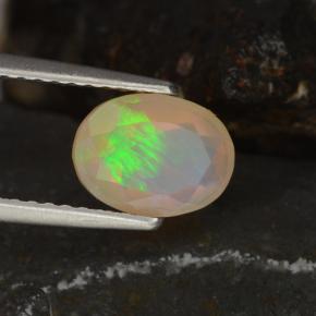Opala multicolorido natural 0,78ct, corte oval, transparente