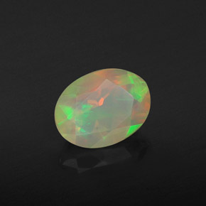 Opala multicolorido natural 1,06ct, corte oval, transparente