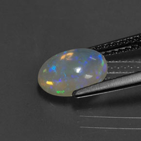 Opala multicolorido natural 1,11ct, corte oval, transparente
