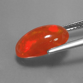 Opala multicolorido natural 2,71ct, corte oval, transparente