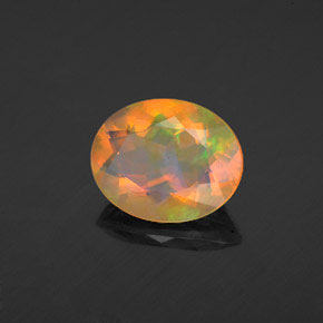 Opala multicolorido natural 1,56ct, corte oval, transparente