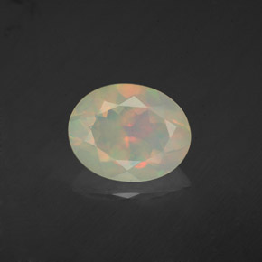 Opala multicolorido natural 1,50ct, corte oval, transparente
