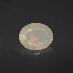 Opala multicolorido natural 1,50ct, corte oval, transparente