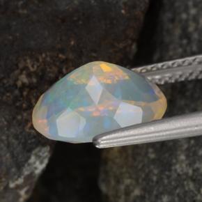 Opala amarelo natural 1,86ct, corte oval, transparente