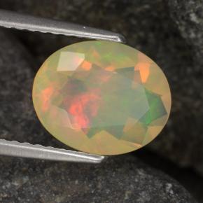 Opala multicolorido natural 1,24ct, corte oval, transparente