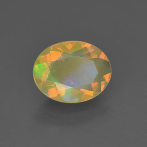 Opala multicolorido natural 0,93ct, corte oval, transparente