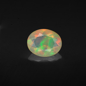 Opala multicolorido natural 0,92ct, corte oval, transparente