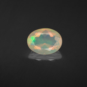 Opala multicolorido natural 1,10ct, corte oval, transparente