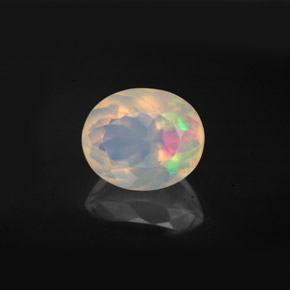 Opala multicolorido natural 2,58ct, corte oval, transparente