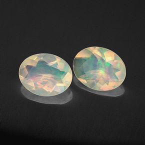 Pedras preciosas de opala multicolorido natural de  ct, corte oval, transparente
