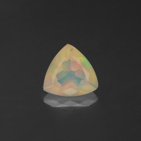 Opala multicolorido natural 0,65ct, transparente, transparente/translúcido