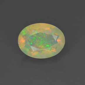 Opala multicolorido natural 0,88ct, corte oval, transparente