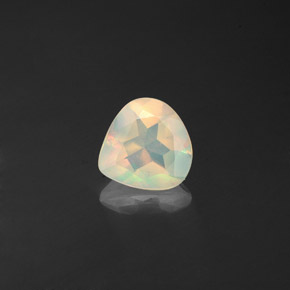 Opala multicolorido natural 0,61ct, transparente, transparente/translúcido