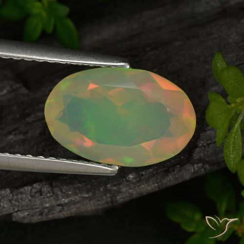 1.72ct Natural Multicolorido Opala, oval, Translúcido