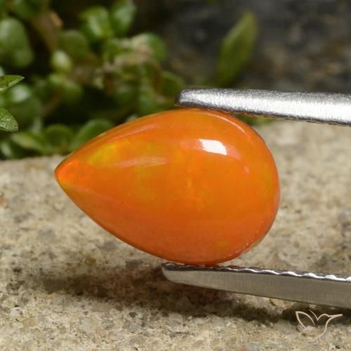 Opala laranja avermelhado Natural 0.91ct, Formato de pêra, Translúcido