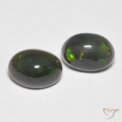 0.85ctw Natural Multicolorido Opala, oval, Opaco