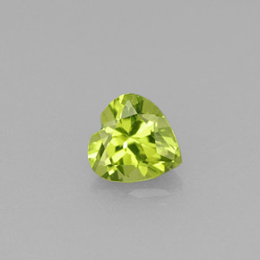 Peridoto verde natural 0,52ct, formato de coração, VS