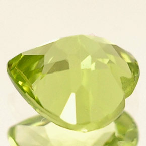 Peridoto verde natural 0,50ct, formato de coração, VVS-VS