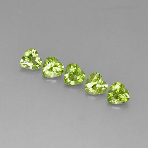 Pedras preciosas de peridoto verde natural de  ct, formato de coração, VVS-VS