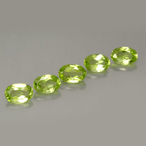 Pedras preciosas de peridoto verde natural de  ct, corte oval, VS