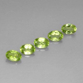 Pedras preciosas de peridoto verde natural de  ct, corte oval, VS