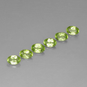 Pedras preciosas de peridoto verde natural de  ct, corte oval, VS