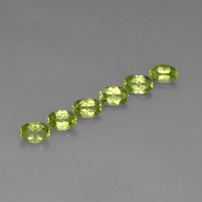 Pedras preciosas de peridoto verde natural de  ct, corte oval, VVS-VS