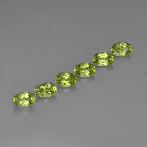 Pedras preciosas de peridoto verde natural de  ct, corte oval, VVS-VS