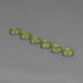 Pedras preciosas de peridoto verde natural de  ct, corte oval, VVS-VS