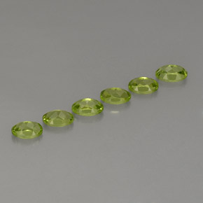 Pedras preciosas de peridoto verde natural de  ct, corte oval, VVS-VS